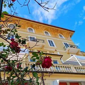 https://canali.hotelitalianriviera.com